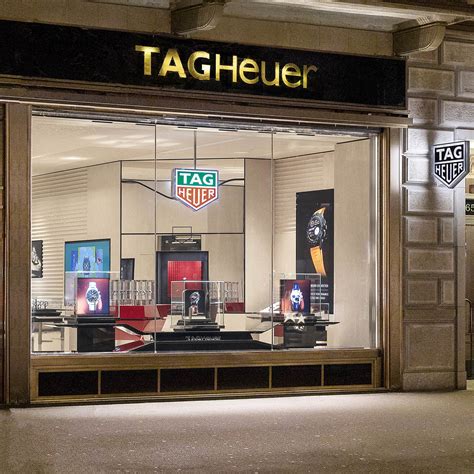 BOUTIQUE TAG HEUER ZURICH .